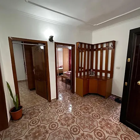 Elezi Centre 3 * Tirana